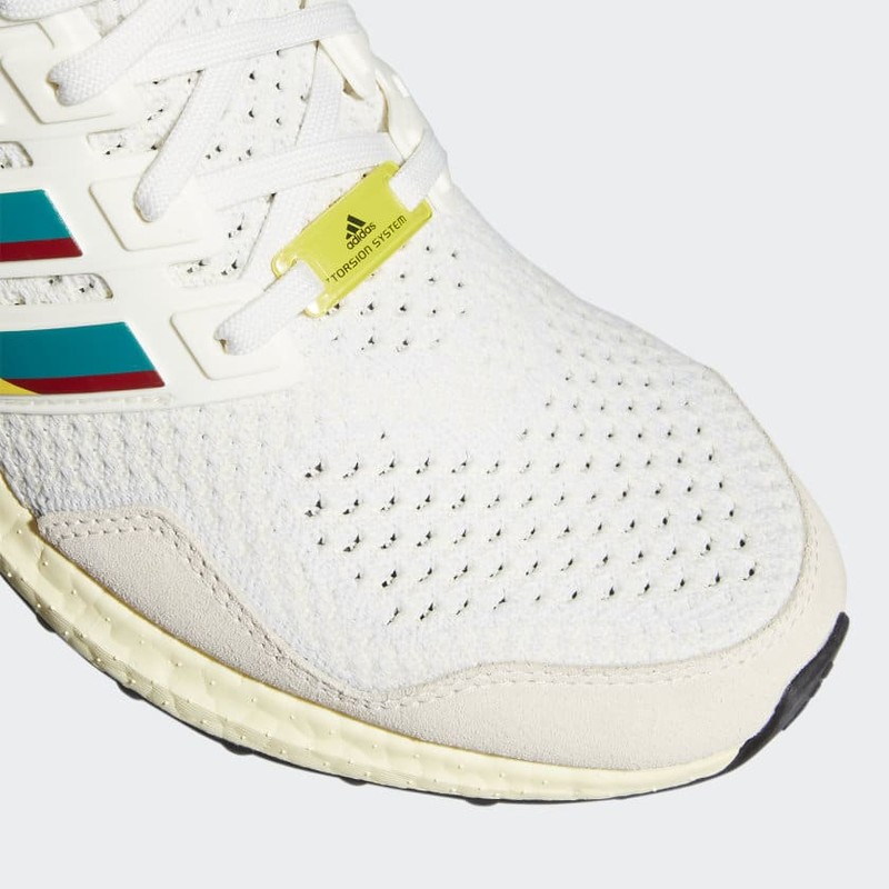 シューズ(男性用) Ultra boost Cream 楽天市場】送料無料 アディダス ランニングシューズ メンズ 防水モデル